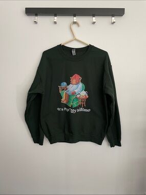 Forest green sweatshirt with sleepytime tea bear graphic size medium